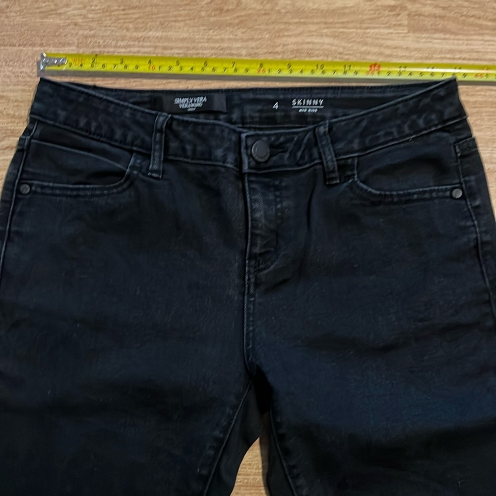 Vera Wang skinny jean
